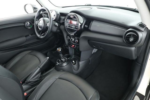 2014 MINI Cooper Hardtop 2 Door Cpe with 16'' Victory Spoke Alloy Wheels - 22926124 - 22