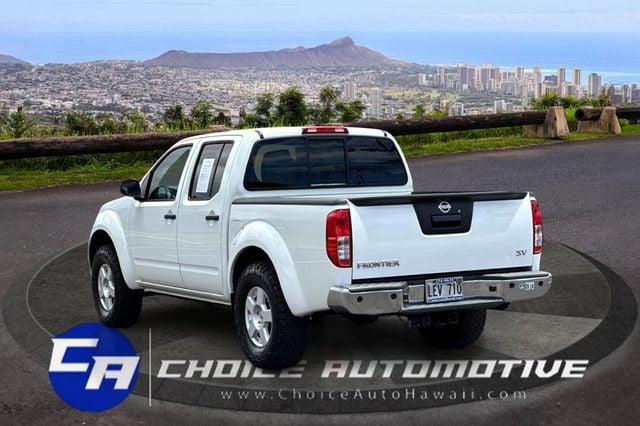 2014 Nissan Frontier 2WD Crew Cab SWB Automatic SV - 22386411 - 4
