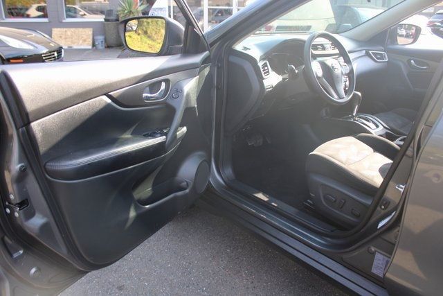 2014 Nissan Rogue FWD 4dr SV - 22901626 - 13