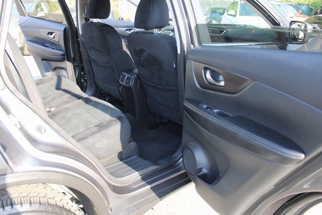 2014 Nissan Rogue FWD 4dr SV - 22901626 - 17