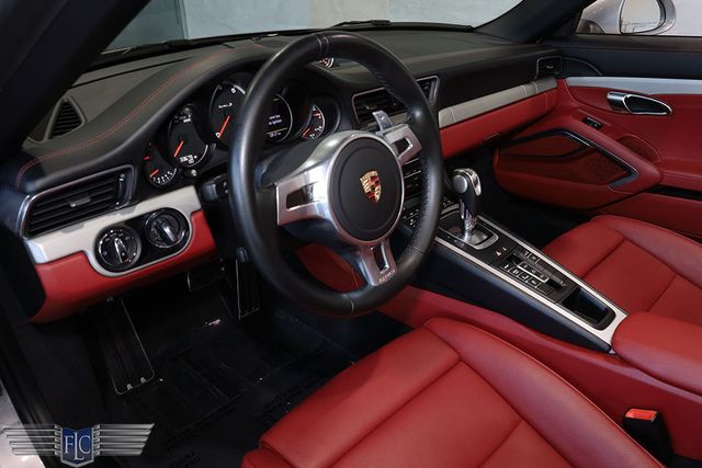 2014 Porsche 911 2dr Cabriolet Turbo S - 22886118 - 25