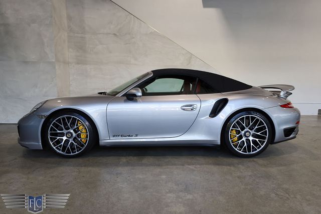 2014 Porsche 911 2dr Cabriolet Turbo S - 22886118 - 2