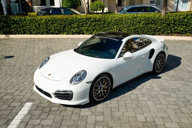2014 Porsche 911 2dr Coupe Turbo S - 22932983 - 9