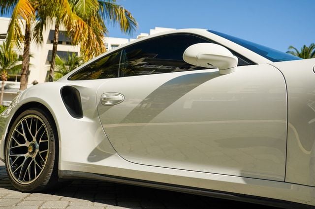 2014 Porsche 911 2dr Coupe Turbo S - 22932983 - 36