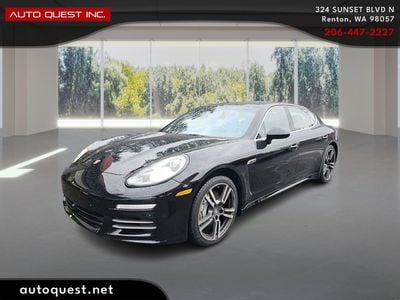 2014 Porsche Panamera S's photo