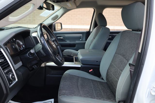 2014 Ram 1500 2WD Crew Cab 140.5" Lone Star - 22903057 - 15