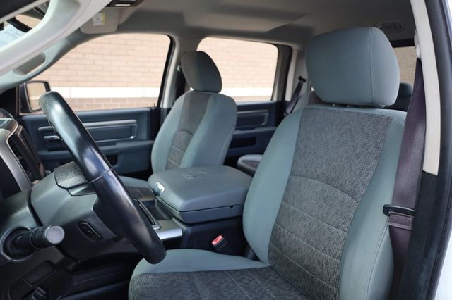 2014 Ram 1500 2WD Crew Cab 140.5" Lone Star - 22903057 - 16