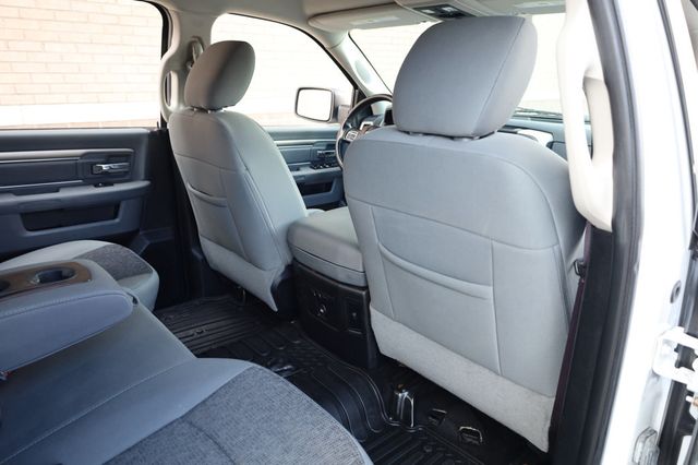 2014 Ram 1500 2WD Crew Cab 140.5" Lone Star - 22903057 - 23