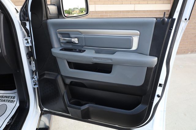 2014 Ram 1500 2WD Crew Cab 140.5" Lone Star - 22903057 - 25