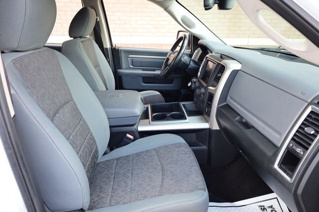 2014 Ram 1500 2WD Crew Cab 140.5" Lone Star - 22903057 - 26