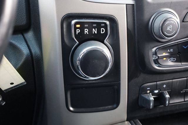 2014 Ram 1500 2WD Crew Cab 140.5" Lone Star - 22903057 - 33