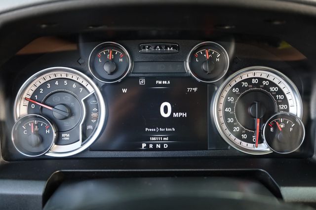 2014 Ram 1500 2WD Crew Cab 140.5" Lone Star - 22903057 - 41