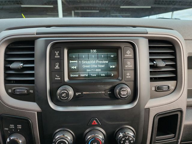 2014 Ram 1500 4WD Crew Cab 140.5'' Express with V8 HEMI & Black Express Group - 22934240 - 15