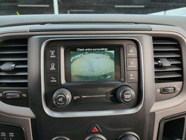 2014 Ram 1500 4WD Crew Cab 140.5'' Express with V8 HEMI & Black Express Group - 22934240 - 16