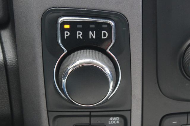 2014 Ram 1500 4WD Crew Cab 140.5" Tradesman - 22906847 - 21