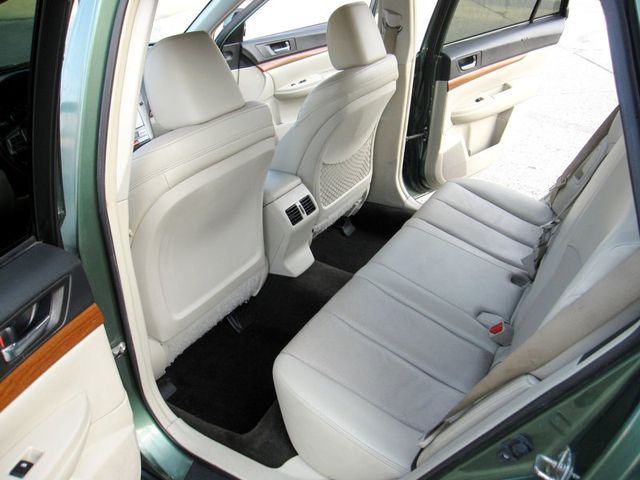 2014 Subaru Outback 4dr Wagon H4 Automatic 2.5i Limited PZEV - 22355331 - 26