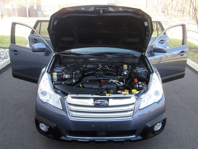 2014 Subaru Outback 4dr Wagon H4 Automatic 2.5i Premium PZEV - 22355239 - 25