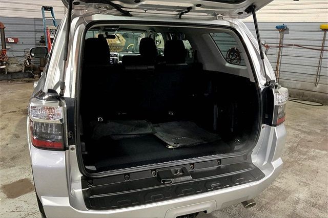 2014 Toyota 4Runner 4WD 4dr V6 SR5 - 22936869 - 31