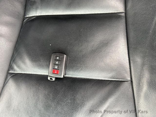 2014 Toyota Avalon 4dr Sedan XLE Premium - 22937915 - 18