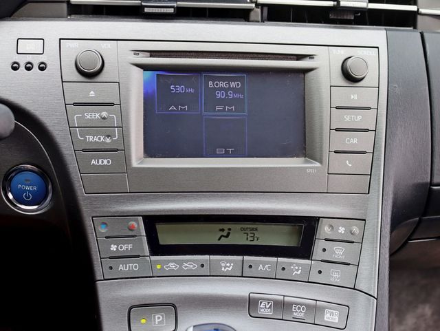 2014 Toyota Prius 5dr Hatchback Two - 22867096 - 13