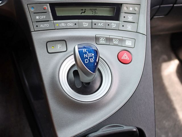 2014 Toyota Prius 5dr Hatchback Two - 22867096 - 14