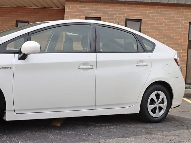 2014 Toyota Prius 5dr Hatchback Two - 22867096 - 1