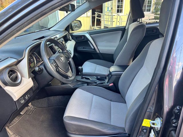 2014 Toyota RAV4 AWD 4dr LE - 22935105 - 16