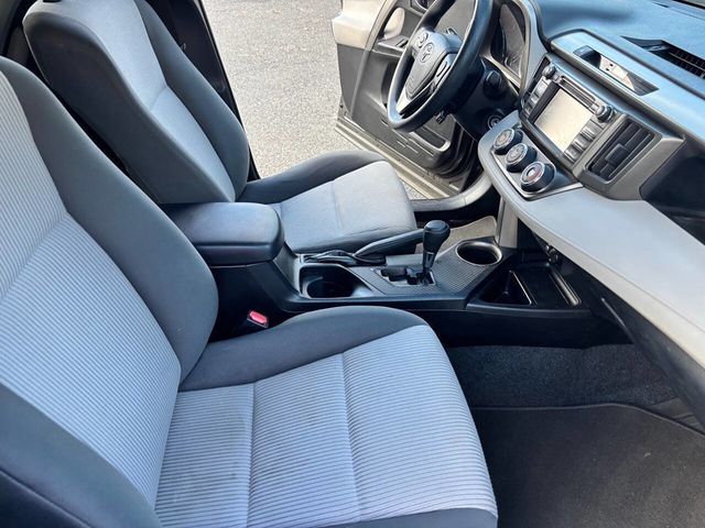 2014 Toyota RAV4 AWD 4dr LE - 22935105 - 23