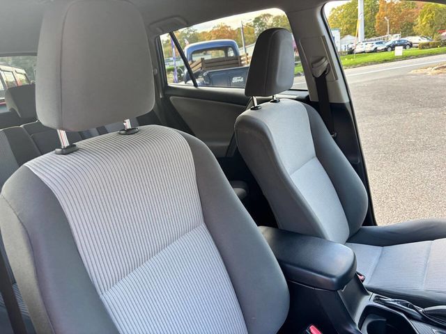 2014 Toyota RAV4 AWD 4dr LE - 22935105 - 24