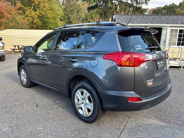 2014 Toyota RAV4 AWD 4dr LE - 22935105 - 5
