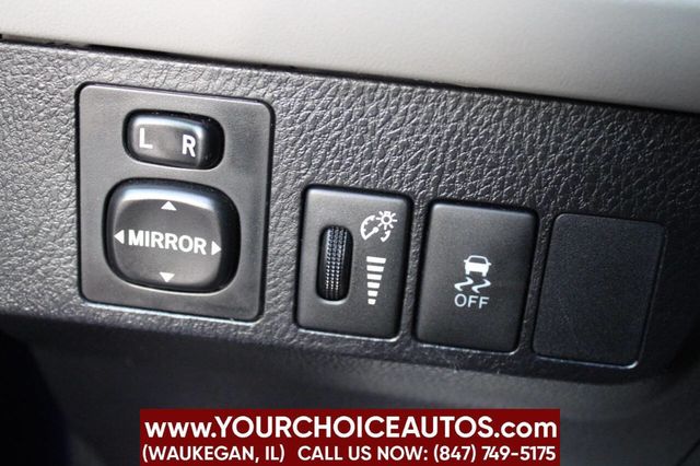 2014 Toyota RAV4 AWD 4dr LE - 22907541 - 25