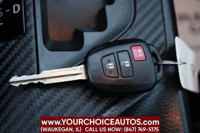 2014 Toyota RAV4 AWD 4dr LE - 22907541 - 29