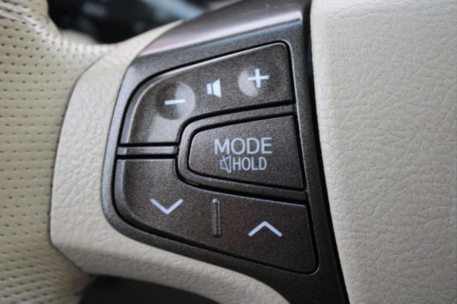 2014 Toyota Sienna 5dr 7-Passenger Van V6 XLE AWD - 22928590 - 24