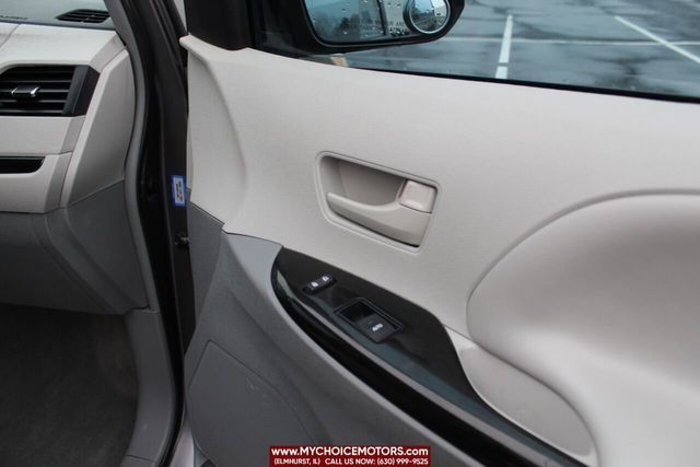 2014 Toyota Sienna LE 7 Passenger Auto Access Seat 4dr Mini Van - 22256733 - 15