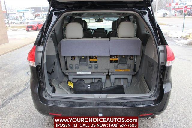 2014 Toyota Sienna LE 7 Passenger Auto Access Seat 4dr Mini Van - 22297412 - 11