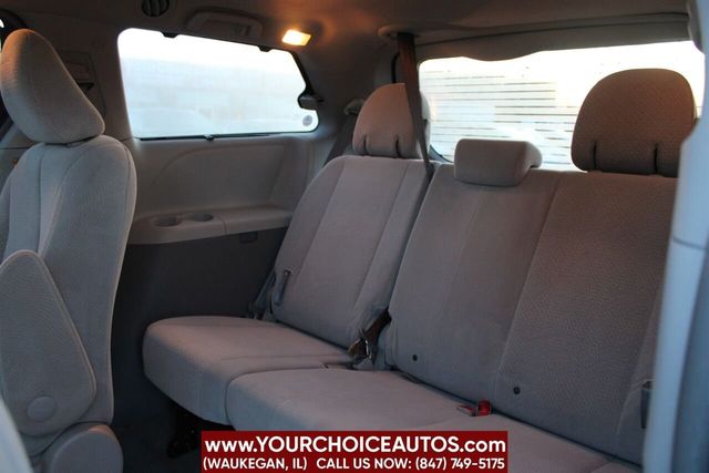 2014 Toyota Sienna LE 8 Passenger 4dr Mini Van - 22311564 - 10