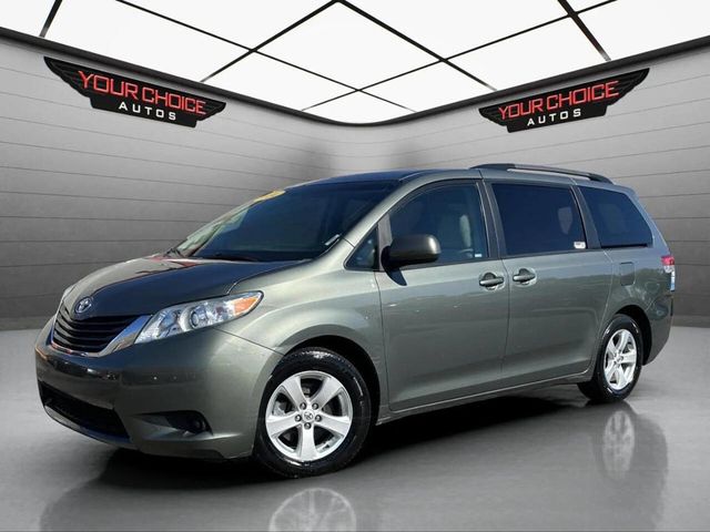 2014 Toyota Sienna LE 8 Passenger 4dr Mini Van - 22936980 - 0