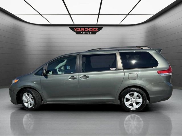 2014 Toyota Sienna LE 8 Passenger 4dr Mini Van - 22936980 - 1