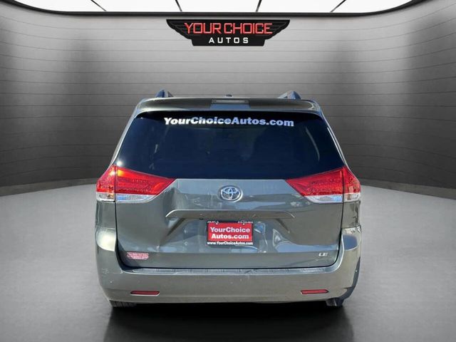 2014 Toyota Sienna LE 8 Passenger 4dr Mini Van - 22936980 - 3