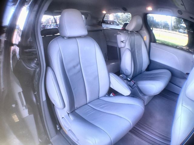 2014 Toyota Sienna XLE - 22907276 - 22
