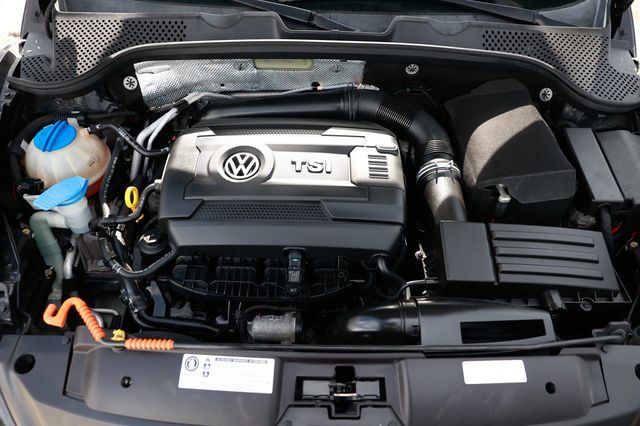 2014 Volkswagen Beetle Coupe 2dr DSG 2.0T Turbo R-Line PZEV - 22935468 - 19