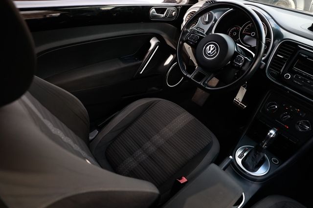 2014 Volkswagen Beetle Coupe 2dr DSG 2.0T Turbo R-Line PZEV - 22935468 - 21