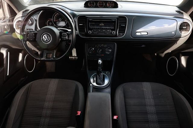 2014 Volkswagen Beetle Coupe 2dr DSG 2.0T Turbo R-Line PZEV - 22935468 - 22