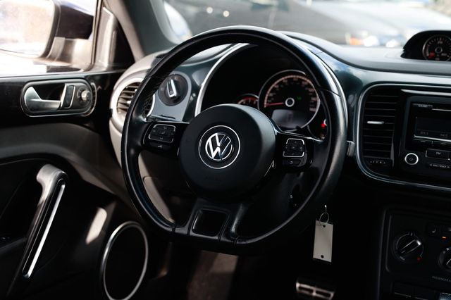 2014 Volkswagen Beetle Coupe 2dr DSG 2.0T Turbo R-Line PZEV - 22935468 - 28