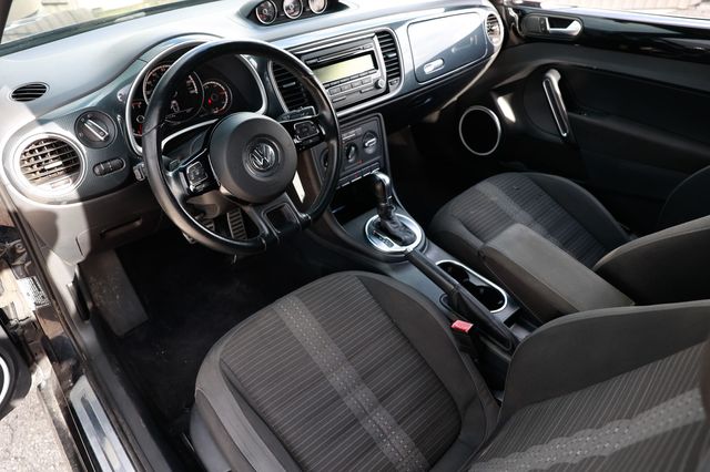 2014 Volkswagen Beetle Coupe 2dr DSG 2.0T Turbo R-Line PZEV - 22935468 - 3