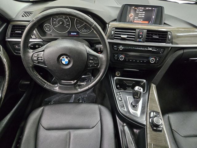 2015 BMW 3 Series 320i xDrive - 22903997 - 9