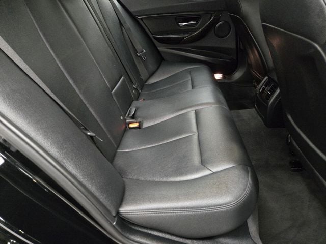 2015 BMW 3 Series 320i xDrive - 22903997 - 10