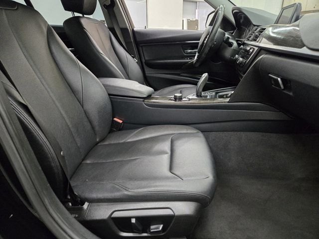 2015 BMW 3 Series 320i xDrive - 22903997 - 11