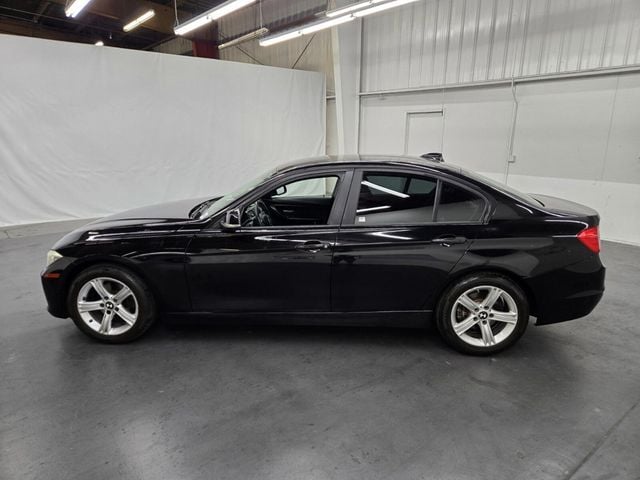 2015 BMW 3 Series 320i xDrive - 22903997 - 1