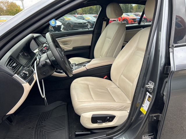 2015 BMW 5 Series 528i - 22939738 - 7